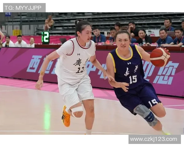 武汉篮球队在全国锦标赛中以78分稳居积分榜首位,展现强劲实力 武汉篮球队在全国锦标赛中以78分稳居积分榜首位,展现强劲实力