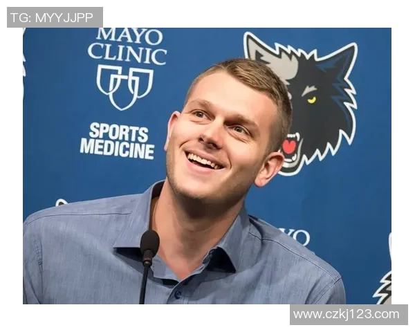 白人足球明星帅气瞬间大合集展现运动魅力与风采