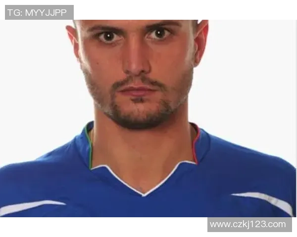 足球明星Pepe的职业生涯与成就揭秘及其在足球界的影响力分析