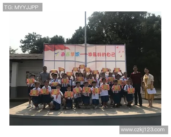 马小乐足球明星的成长之路与梦想追逐的精彩故事