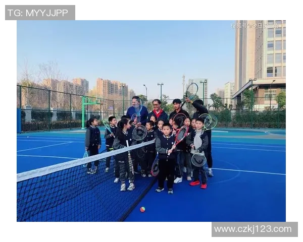 网球纪实：记录杭州网球队的突破历程